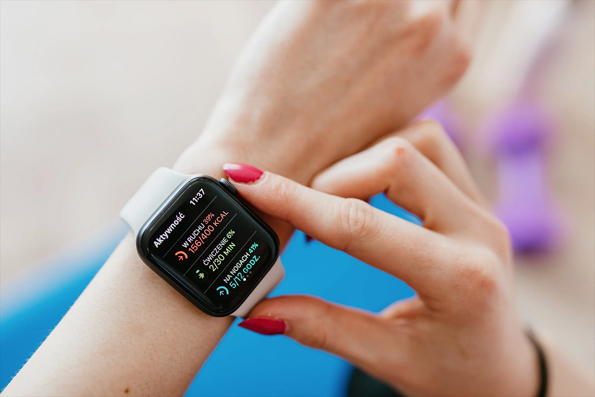 check your health status on iwatch